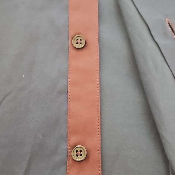 Le Chateau Men's Tailored Fit Button-Down Long Sleeves Shirt 15-15.5 XS Navy Blu - Picture 12 of 16